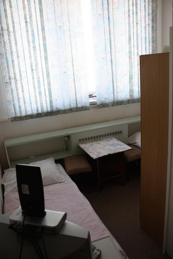 Hotel Kacerov Praga Zewnętrze zdjęcie