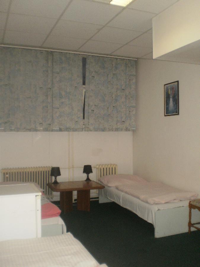 Hotel Kacerov Praga Zewnętrze zdjęcie